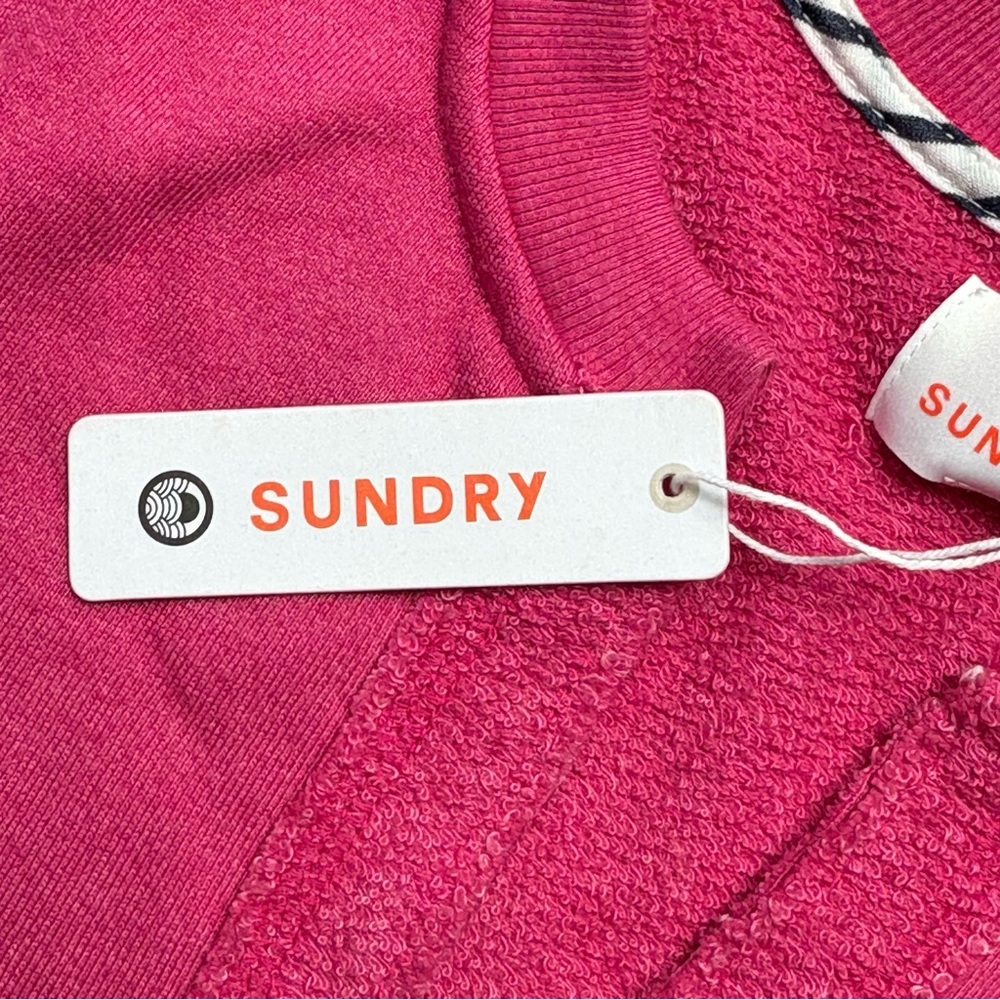 NWT Anthropologie SUNDRY Good Vibes Fuchsia Split Neck Cropped Sweatshirt Size L - Picture 13 of 14